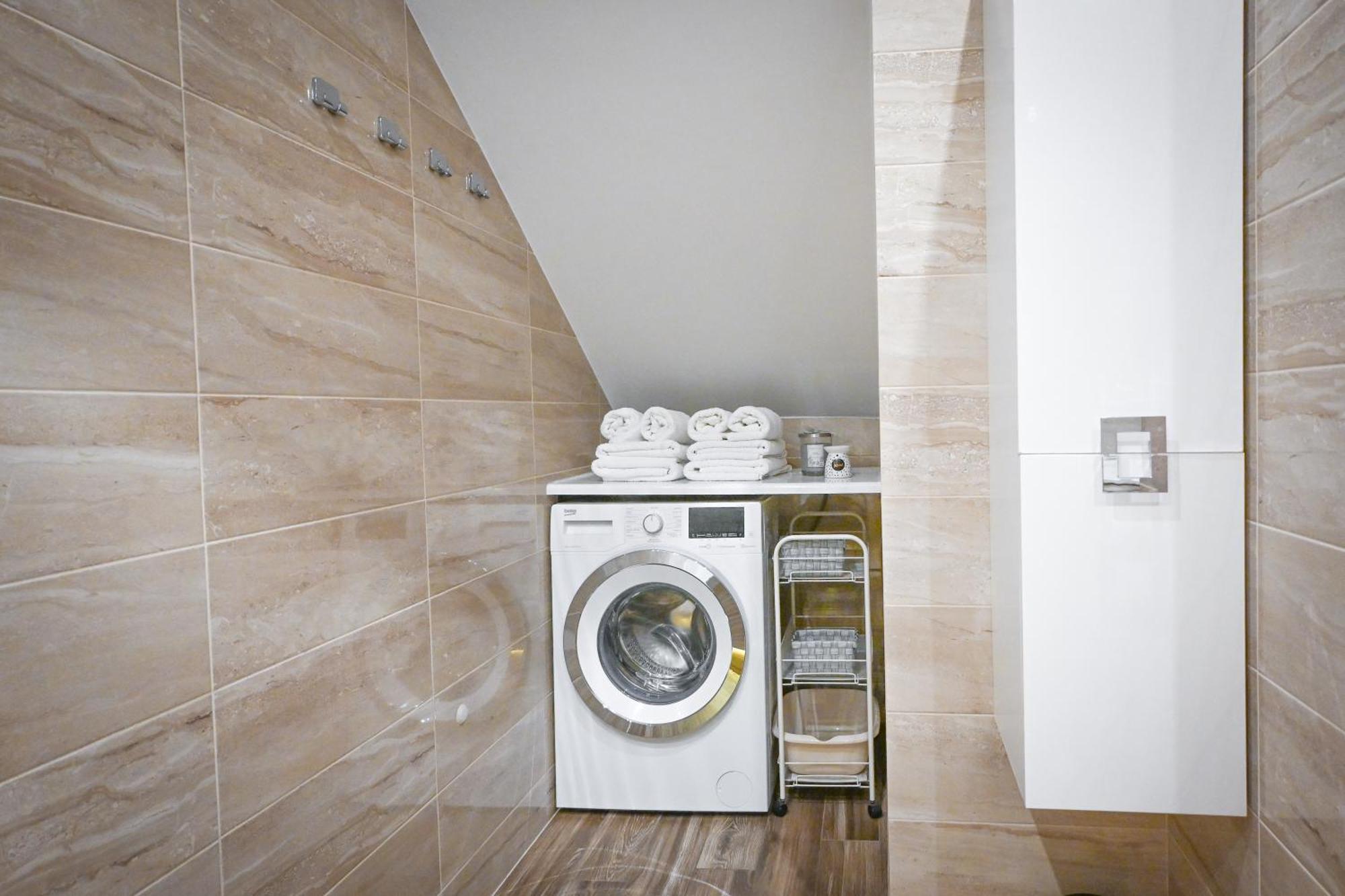 Apartment Malinowelove Aircon, 3 Rooms, Parking, Ogrod